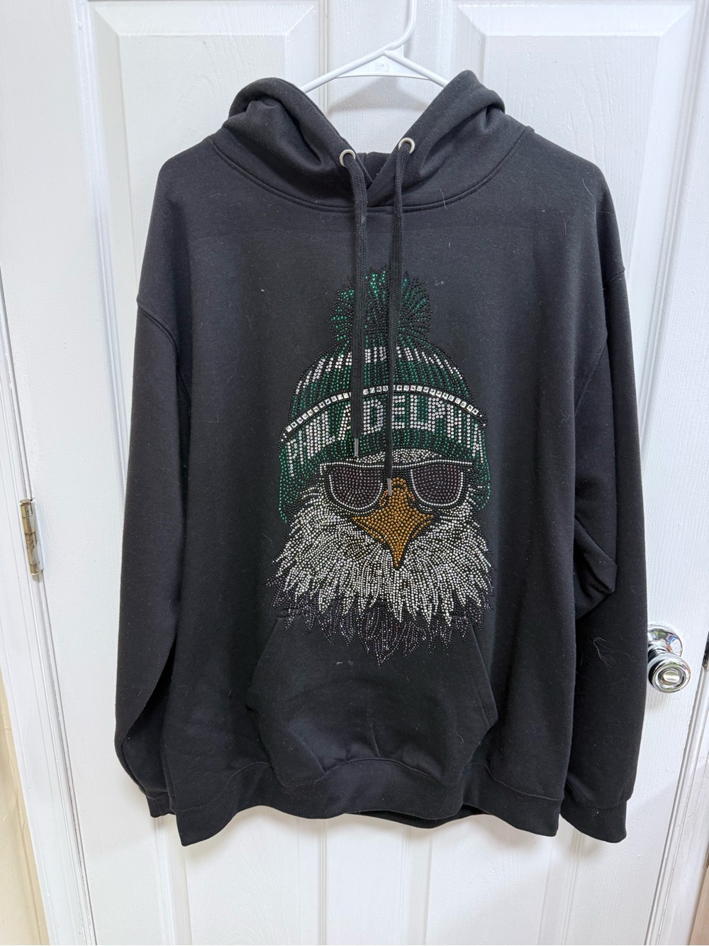 NFL Philadelphia Eagles Black Hooded Sweatshirt with Embroidered Eagle, Size XL
